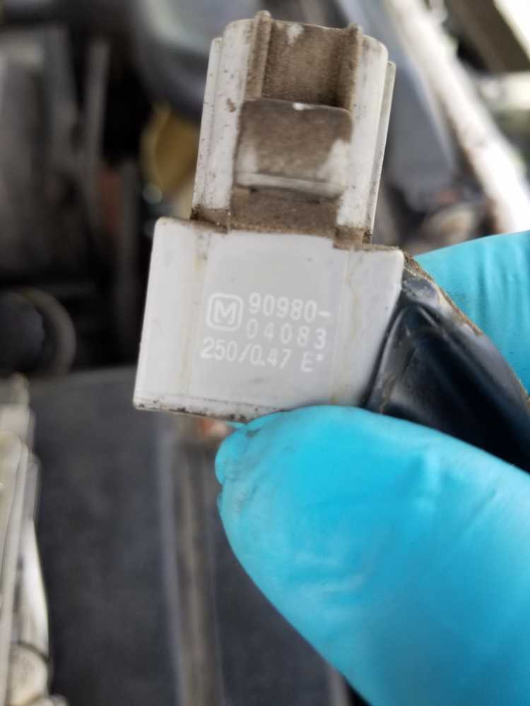 P1300 p1305 toyota